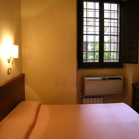 Antico Borgo Di Trastevere 2*