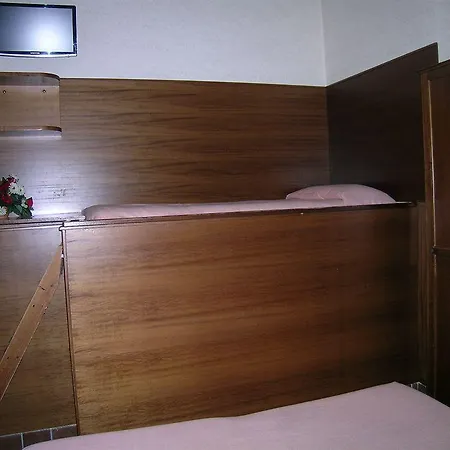 Antico Borgo Di Trastevere Hotel